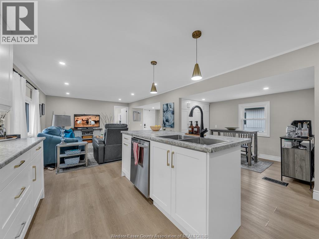 25 Parkside Drive, Mcgregor, Ontario  N0R 1J0 - Photo 6 - 26014755