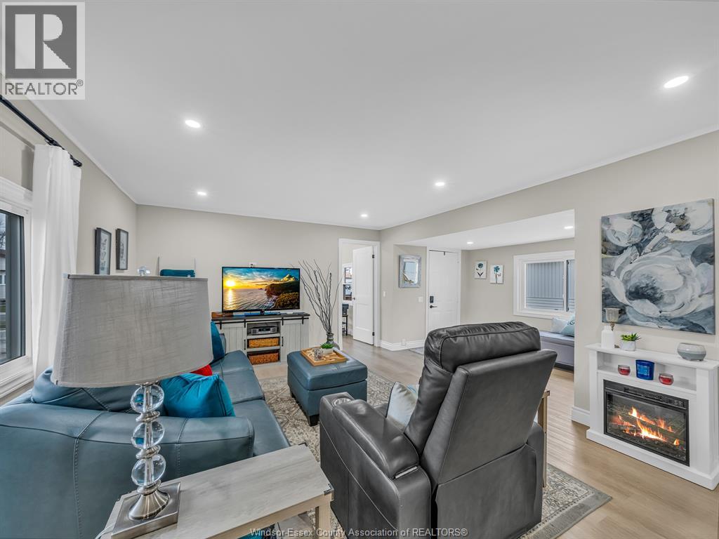 25 Parkside Drive, Mcgregor, Ontario  N0R 1J0 - Photo 7 - 26014755