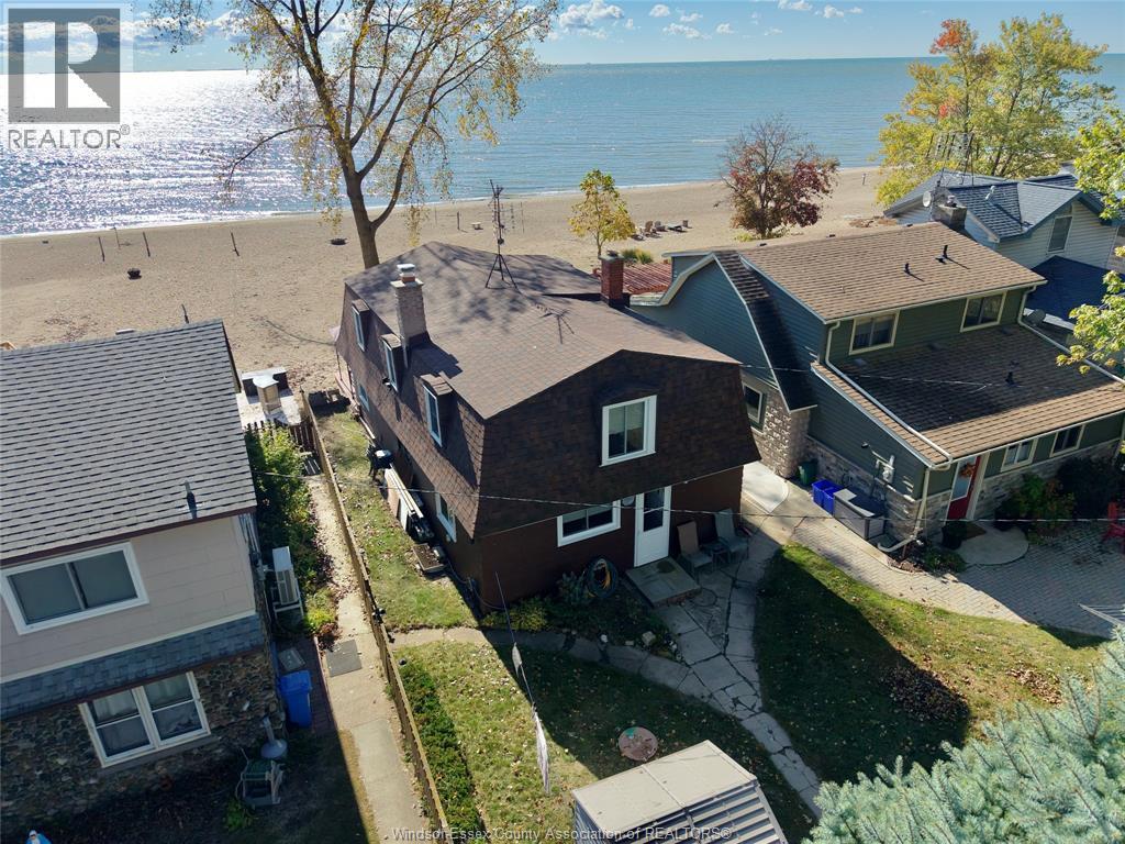 1041 HERITAGE ROAD, Kingsville, Ontario