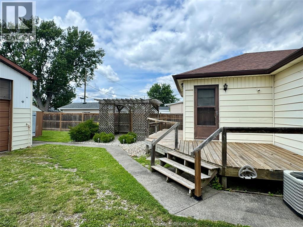 2163 Wellesley Avenue, Windsor, Ontario  N8W 2E8 - Photo 29 - 26014824