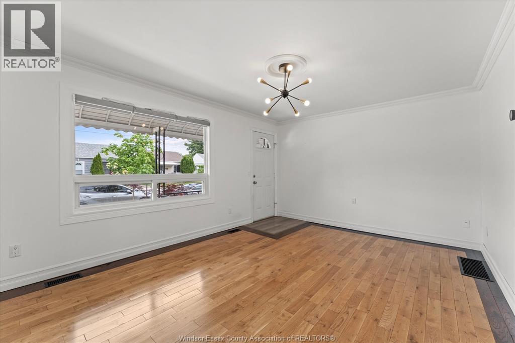 2163 Wellesley Avenue, Windsor, Ontario  N8W 2E8 - Photo 6 - 26014824