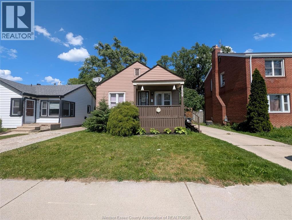 1958 Tourangeau Road, Windsor, Ontario  N8W 4N3 - Photo 2 - 26014720