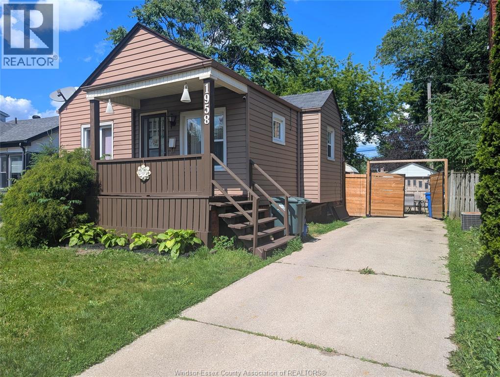 1958 Tourangeau Road, Windsor, Ontario  N8W 4N3 - Photo 4 - 26014720