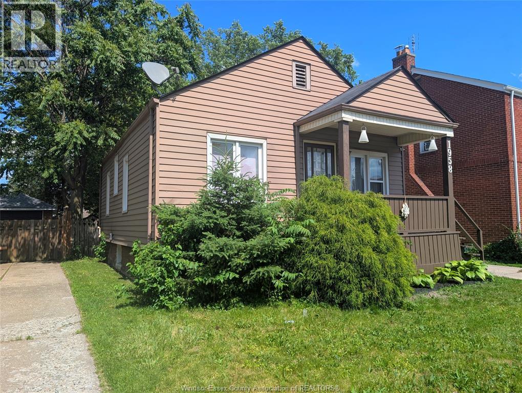 1958 Tourangeau Road, Windsor, Ontario  N8W 4N3 - Photo 5 - 26014720