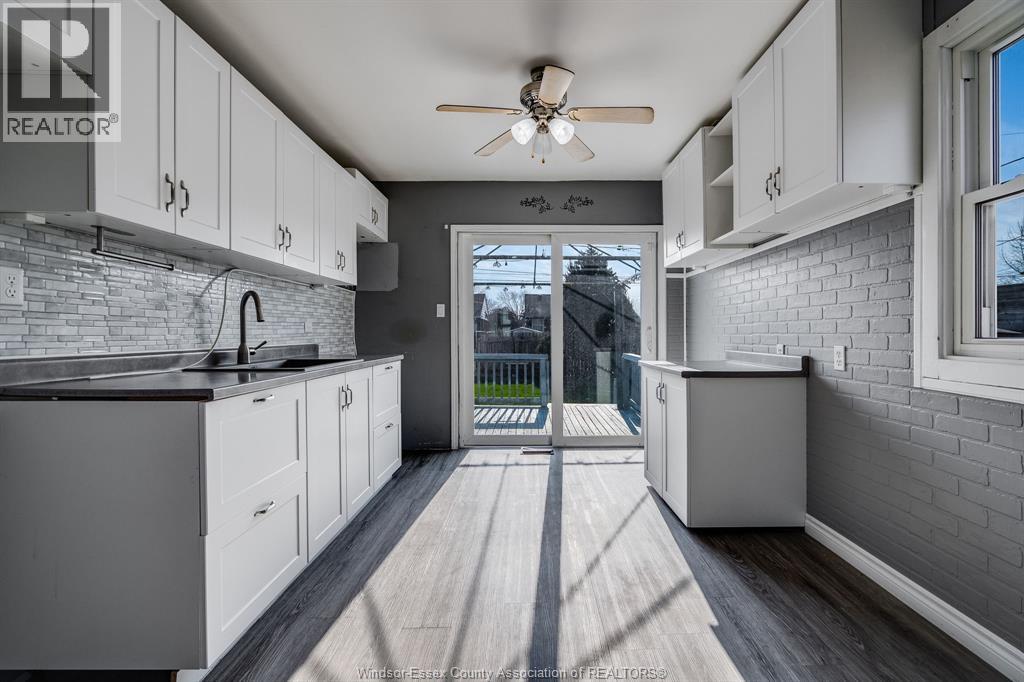 3759 Whitney, Windsor, Ontario  N9C 2C5 - Photo 6 - 26014849