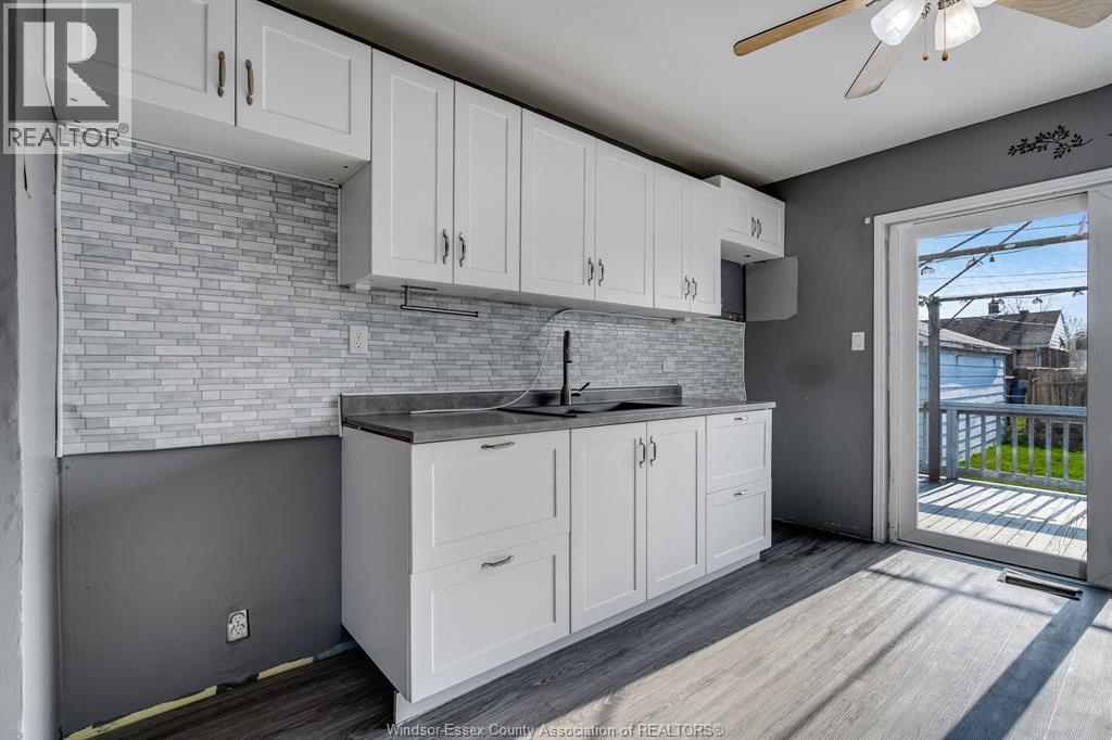 3759 Whitney, Windsor, Ontario  N9C 2C5 - Photo 7 - 26014849