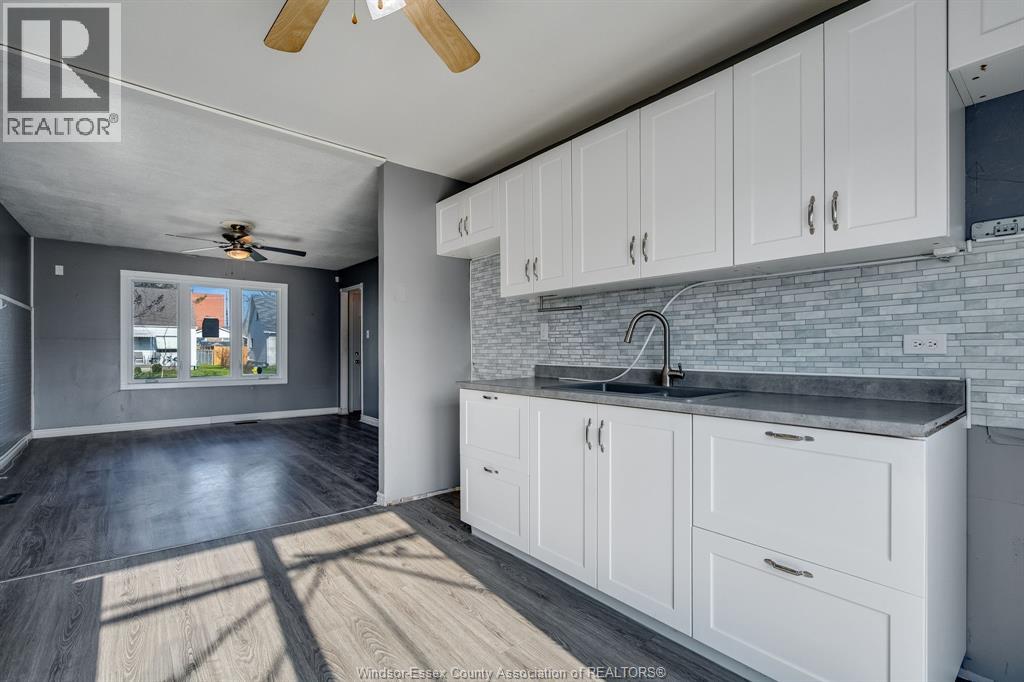 3759 Whitney, Windsor, Ontario  N9C 2C5 - Photo 9 - 26014849