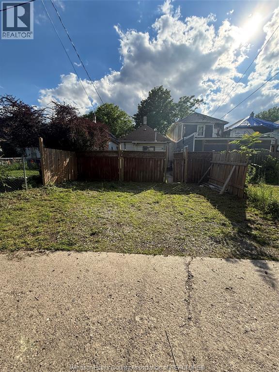 366 Bridge, Windsor, Ontario  N9B 2M4 - Photo 6 - 26014887