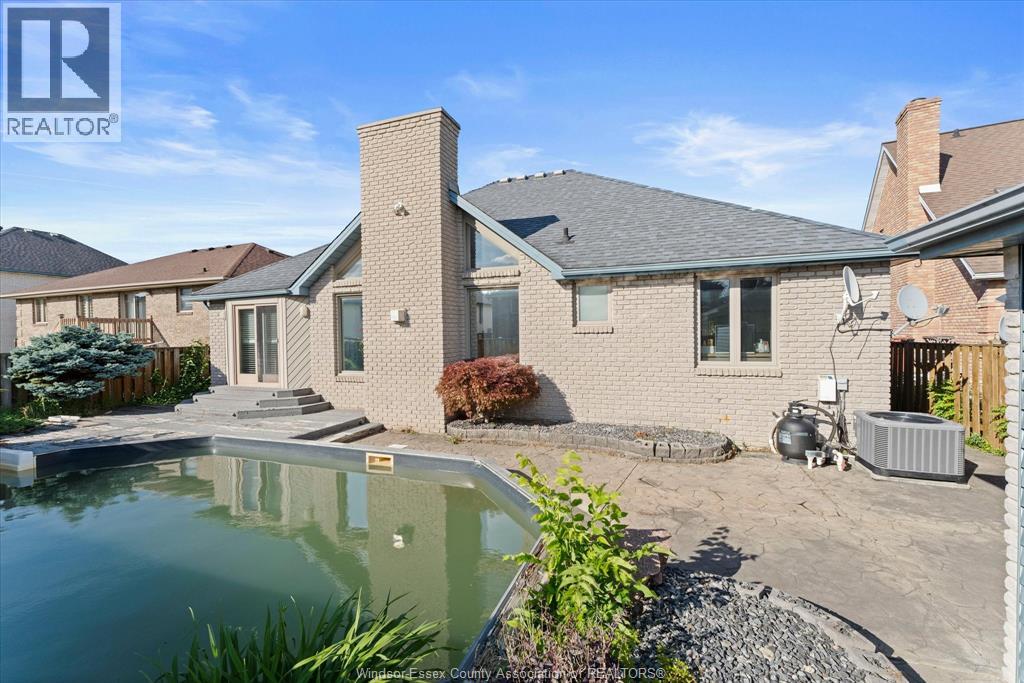 2689 Buttery Street, Windsor, Ontario  N9E 4L7 - Photo 38 - 26014886