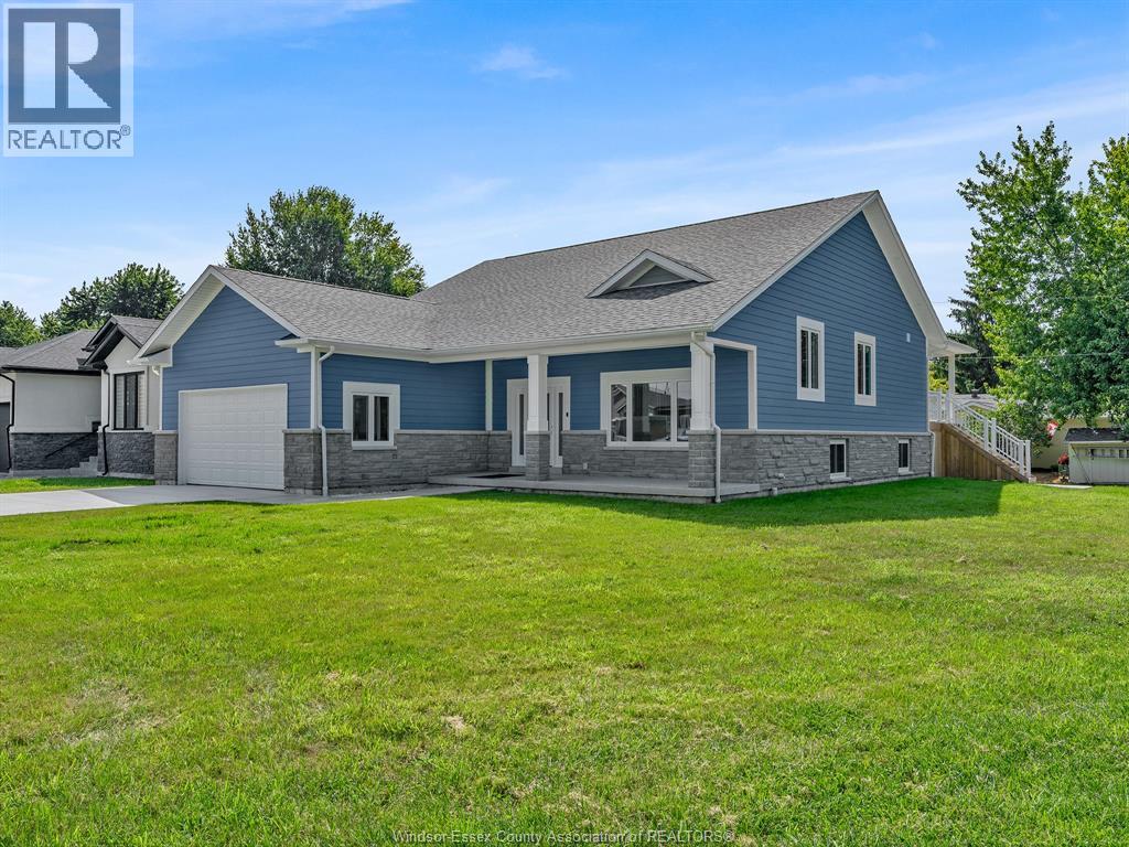 157 Gloucester Drive, Essex, Ontario  N0R 1G0 - Photo 1 - 26014896