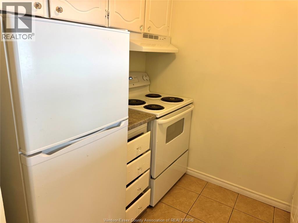 2565 Lauzon Road Unit# 101, Windsor, Ontario  N8T 2Z5 - Photo 11 - 26014906