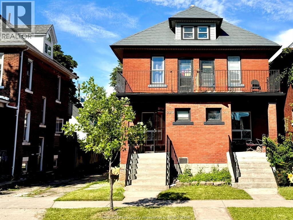 223 Gladstone AVENUE, Windsor, Ontario
