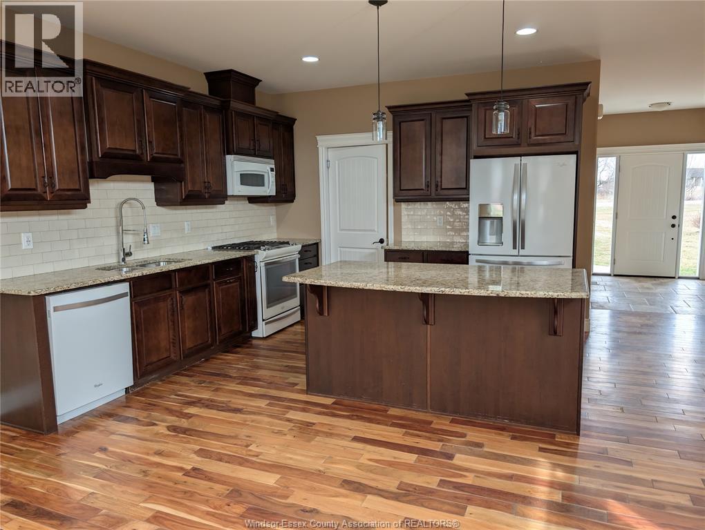 1377 County Rd 20 West, Kingsville, Ontario  N9Y 2E6 - Photo 22 - 26014918
