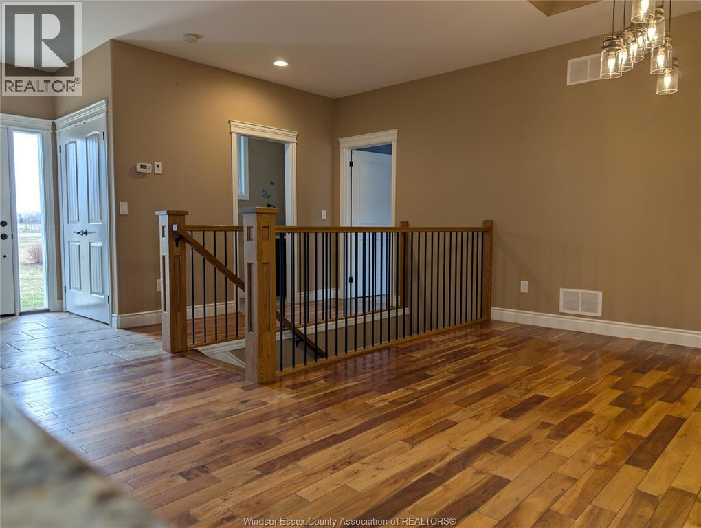 1377 County Rd 20 West, Kingsville, Ontario  N9Y 2E6 - Photo 37 - 26014918