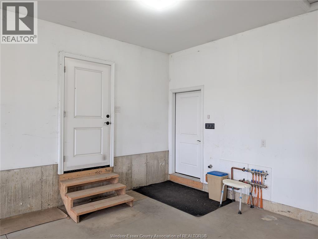 1377 County Rd 20 West, Kingsville, Ontario  N9Y 2E6 - Photo 48 - 26014916