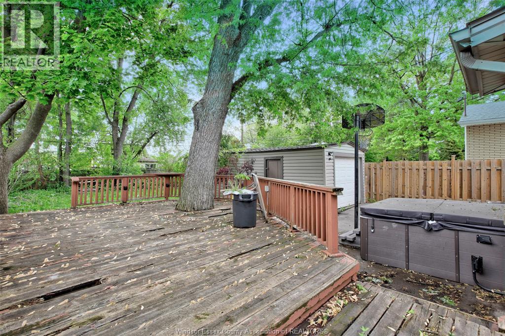 1054 Glidden, Windsor, Ontario  N8S 2P1 - Photo 36 - 26014940