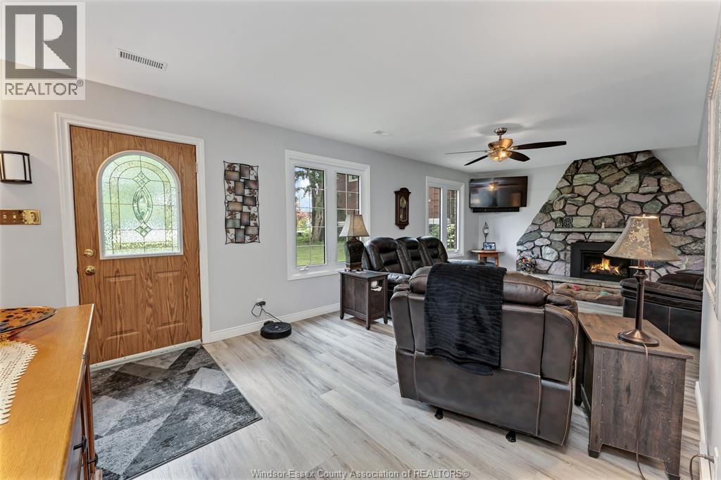 425 County Rd 34 West, Kingsville, Ontario  N8M 2X5 - Photo 9 - 26014941