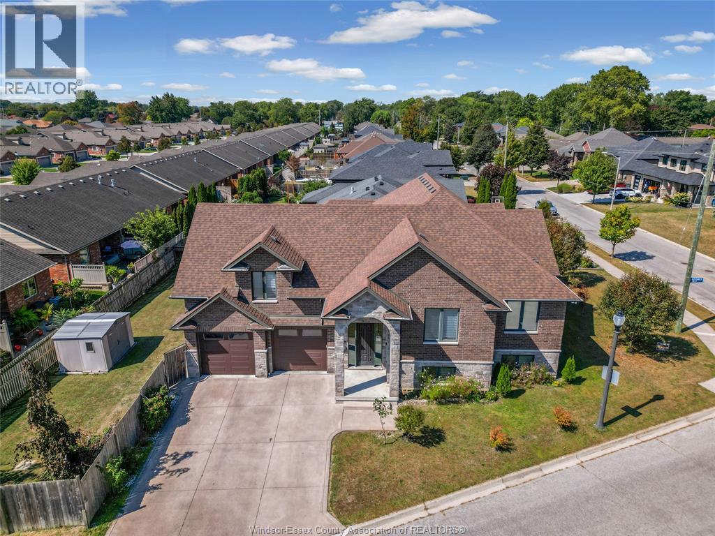 498 Sacred Heart Drive, Lasalle, Ontario  N9J 0A6 - Photo 1 - 26014967
