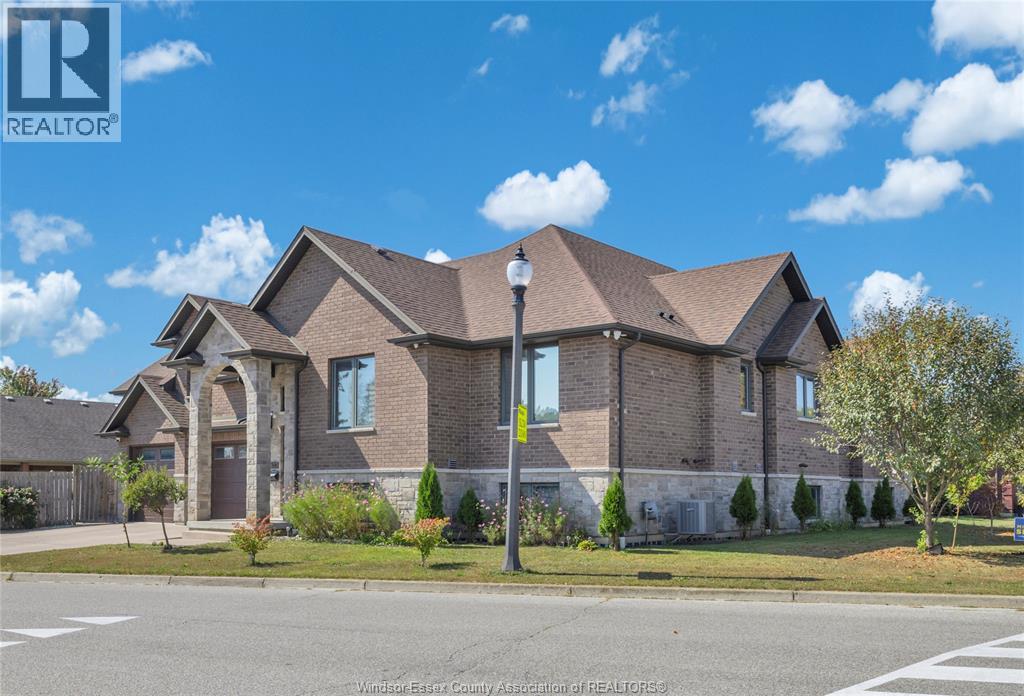 498 Sacred Heart Drive, Lasalle, Ontario  N9J 0A6 - Photo 4 - 26014967