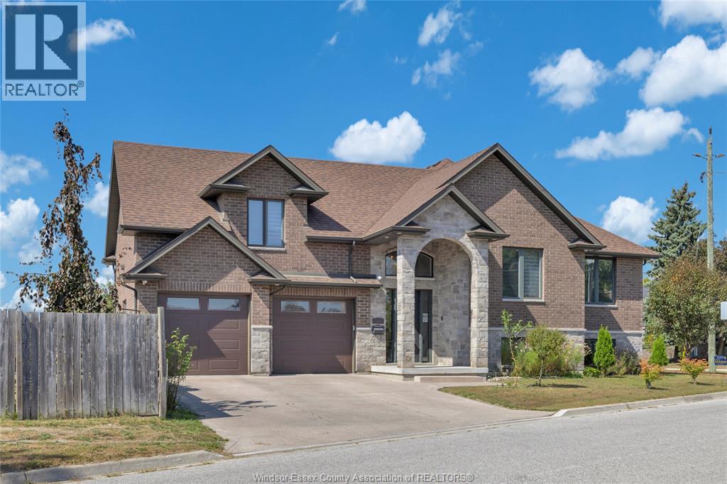 498 Sacred Heart Drive, Lasalle, Ontario  N9J 0A6 - Photo 5 - 26014967
