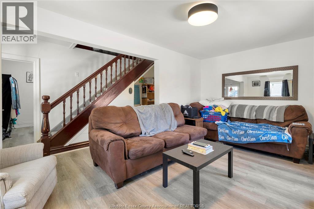 10 Cathcart, Tilbury, Ontario  N0P 2L0 - Photo 5 - 26014955