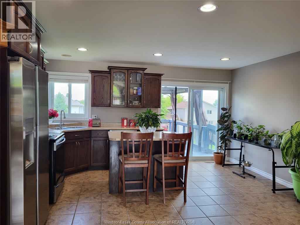 340 White Crescent, Amherstburg, Ontario  N9V 4C7 - Photo 5 - 26014919