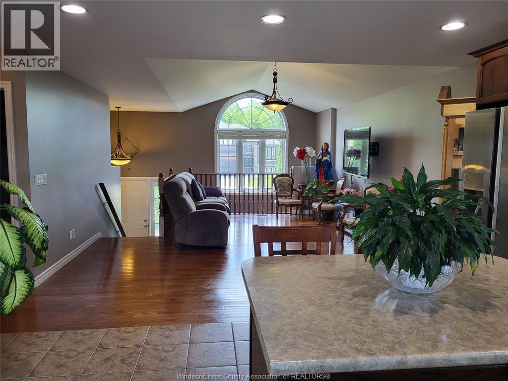 340 White Crescent, Amherstburg, Ontario  N9V 4C7 - Photo 8 - 26014919