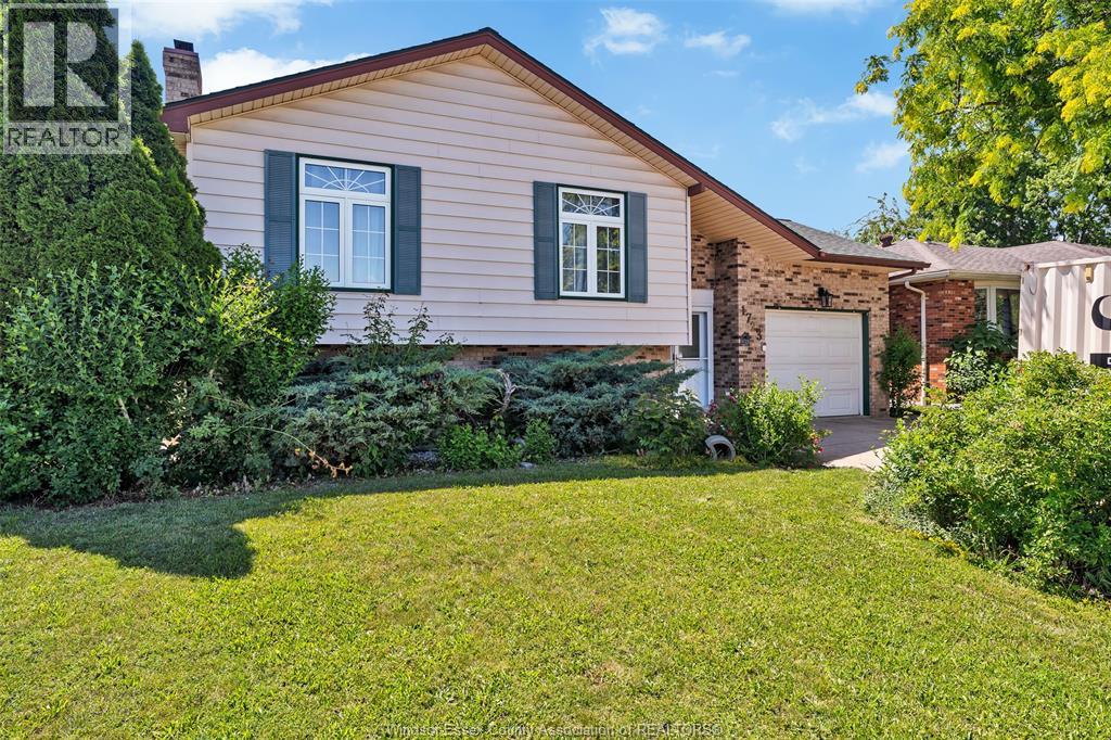 1723 Homestead Lane, Lasalle, Ontario  N9H 2C7 - Photo 4 - 26014970
