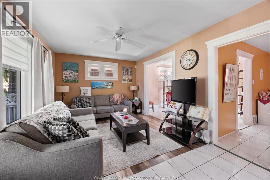 162 Cameron Avenue, Windsor, Ontario  N9B 1Y6 - Photo 6 - 26014977