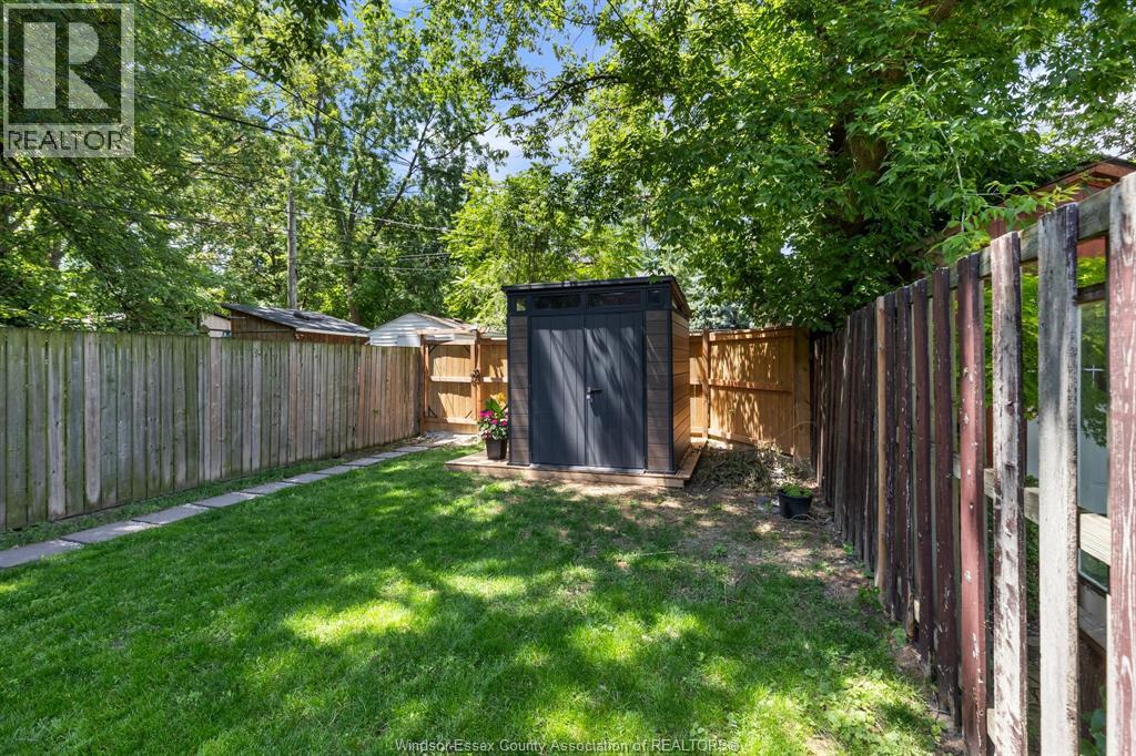 887 Monmouth, Windsor, Ontario  N8Y 3L5 - Photo 17 - 26014750