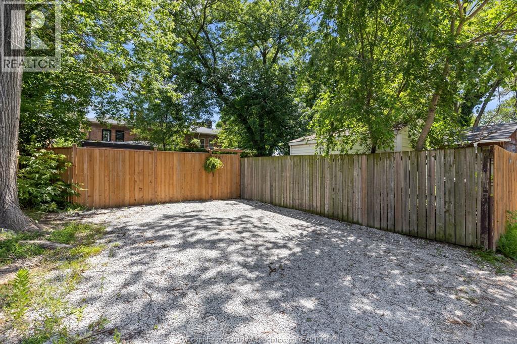 887 Monmouth, Windsor, Ontario  N8Y 3L5 - Photo 20 - 26014750