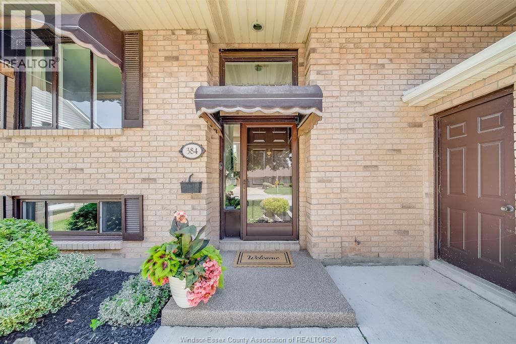 384 Amberly Crescent, Tecumseh, Ontario  N8N 3M3 - Photo 5 - 26014586