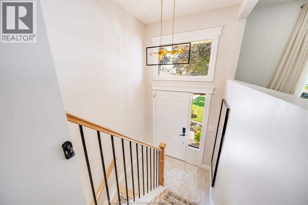 384 Amberly Crescent, Tecumseh, Ontario  N8N 3M3 - Photo 7 - 26014586