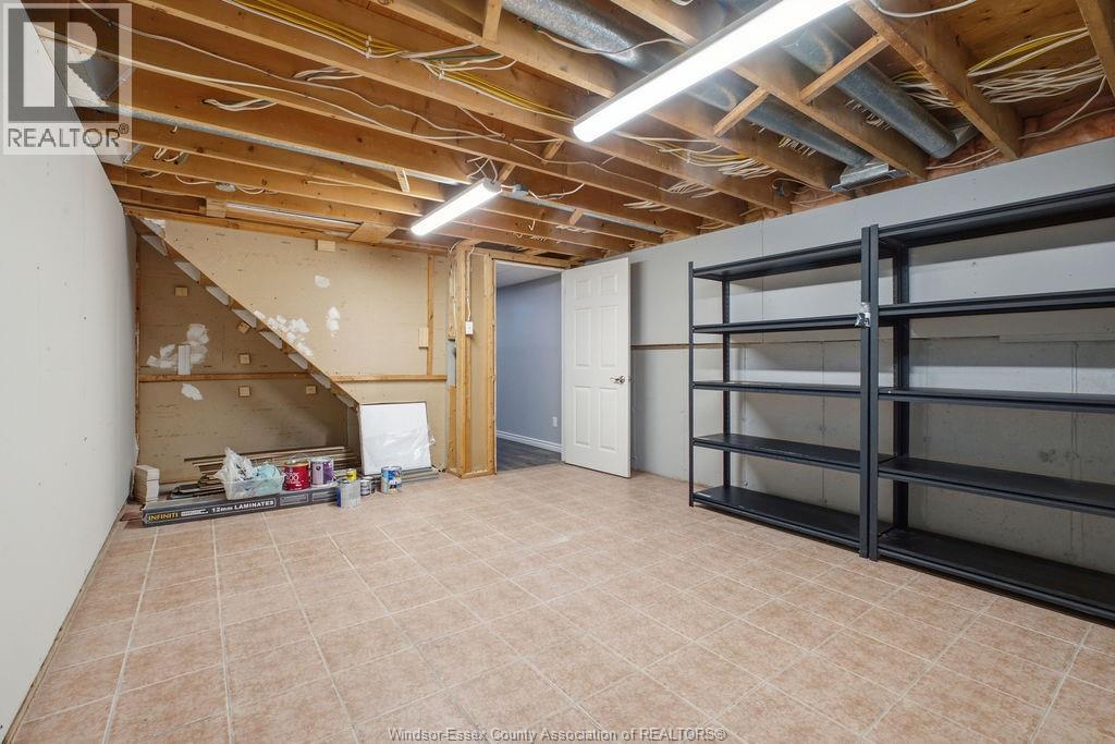 535 Harbourne Crescent, Tecumseh, Ontario  N8N 3J5 - Photo 39 - 26015027
