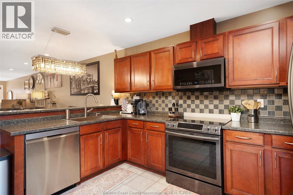 11834 Rockland, Windsor, Ontario  N8P 1Z5 - Photo 12 - 26015022