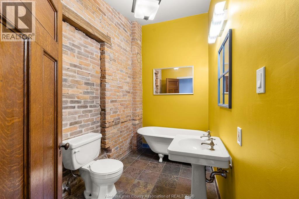 803 Monmouth Road, Windsor, Ontario  N8Y 3L5 - Photo 11 - 26015021