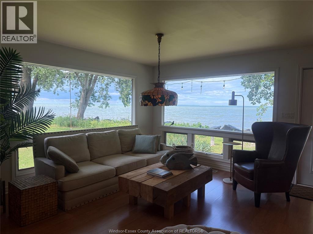 69 East Shore Road, Pelee Island, Ontario  N0R 1M0 - Photo 10 - 26014909