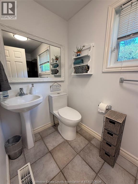 69 East Shore Road, Pelee Island, Ontario  N0R 1M0 - Photo 25 - 26014909