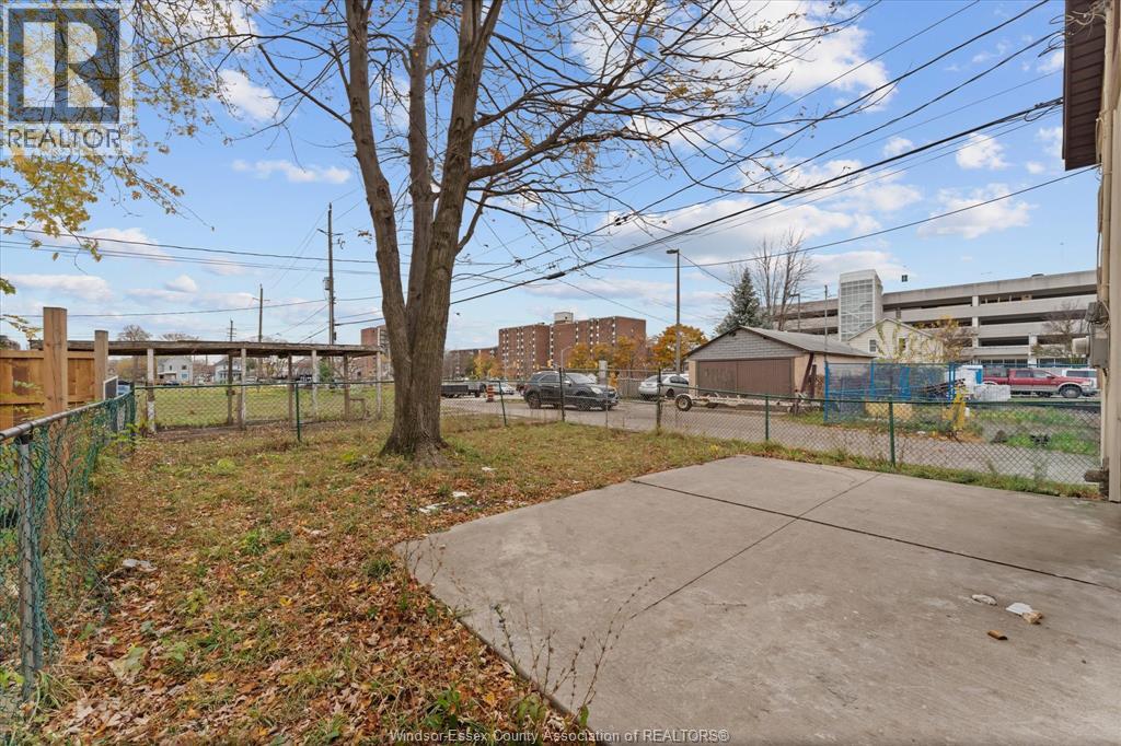 559 Chatham Street East, Windsor, Ontario  N9A 2X2 - Photo 28 - 26015043