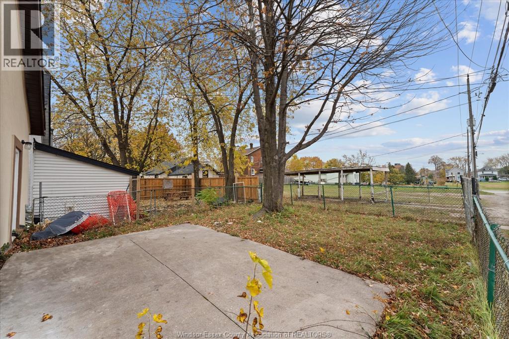 559 Chatham Street East, Windsor, Ontario  N9A 2X2 - Photo 29 - 26015043