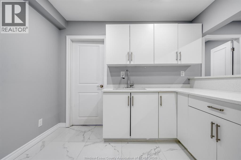 559 Chatham Street East, Windsor, Ontario  N9A 2X2 - Photo 7 - 26015043
