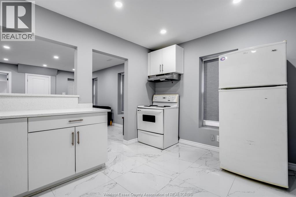 559 Chatham Street East, Windsor, Ontario  N9A 2X2 - Photo 9 - 26015043