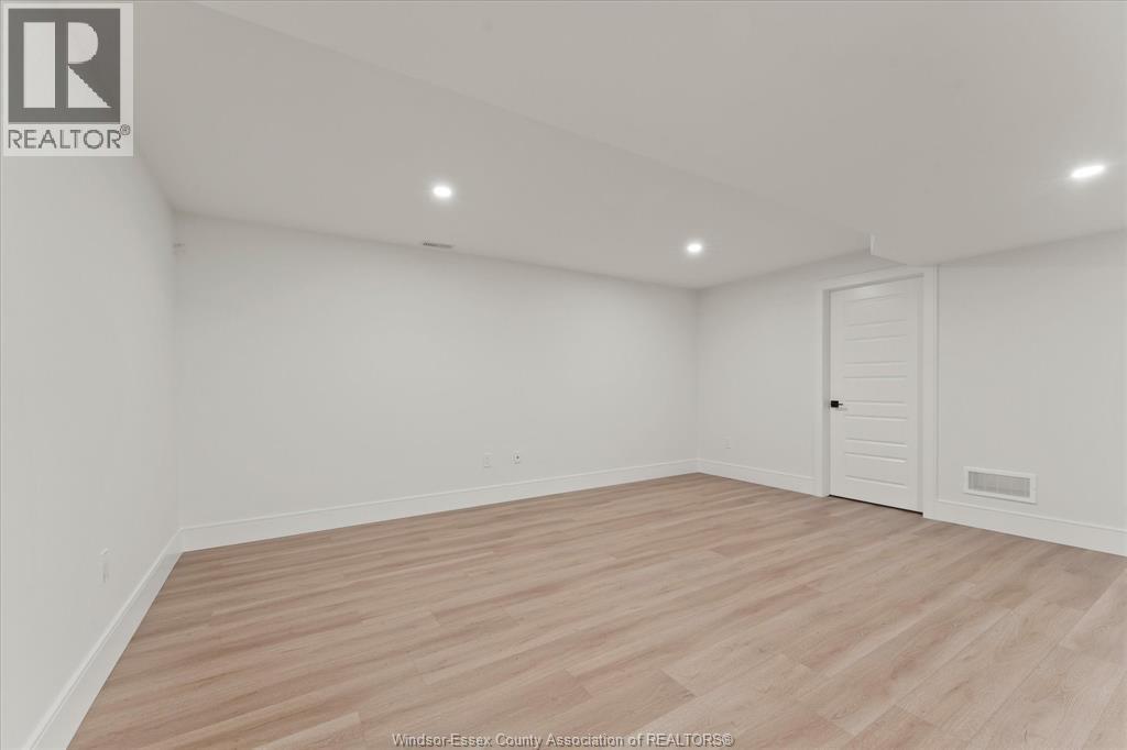 5221 Rafael Street, Tecumseh, Ontario  N0R 1K0 - Photo 31 - 26015064