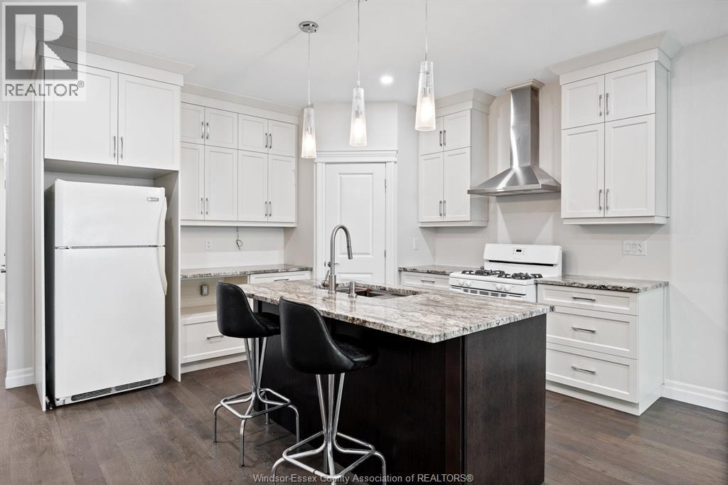 61 Pereira, Harrow, Ontario  N0R 1G0 - Photo 4 - 26015074