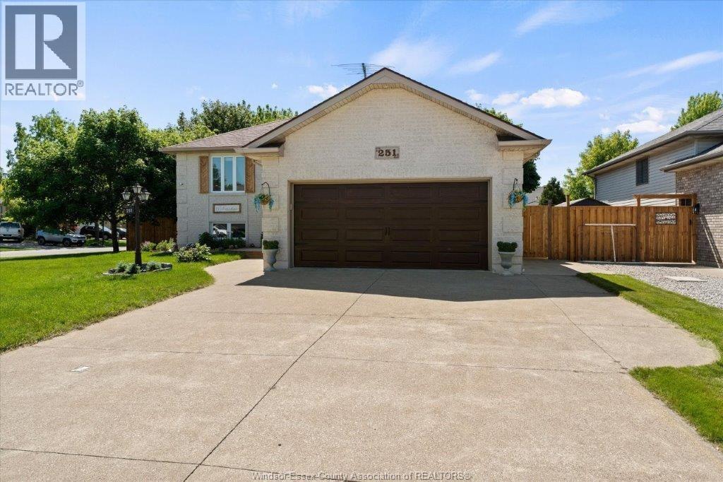 251 Willowwood, Belle River, Ontario  N0R 1A0 - Photo 2 - 26015067