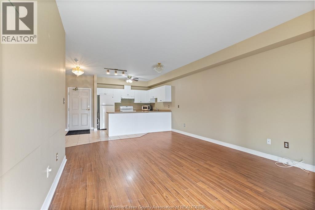 5995 Ellis Street Unit# 104, Lasalle, Ontario  N9H 2P1 - Photo 11 - 26015080