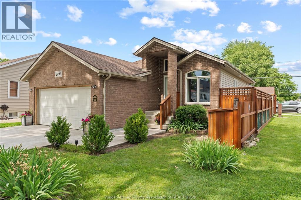 2498 Bernard, Windsor, Ontario  N8W 4S1 - Photo 2 - 26015078