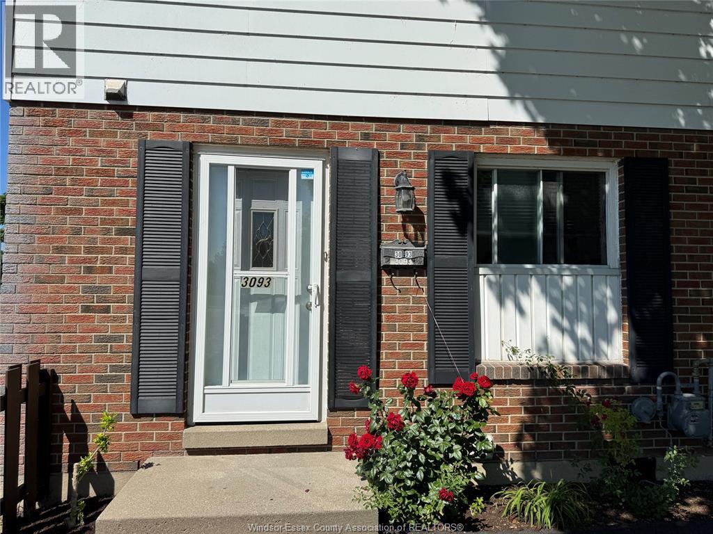 3093 Meadowbrook Lane Unit# 14, Windsor, Ontario  N8T 3C5 - Photo 3 - 26015061