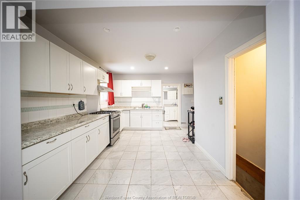 894 University Avenue, Windsor, Ontario  N9A 2Z9 - Photo 23 - 26015035