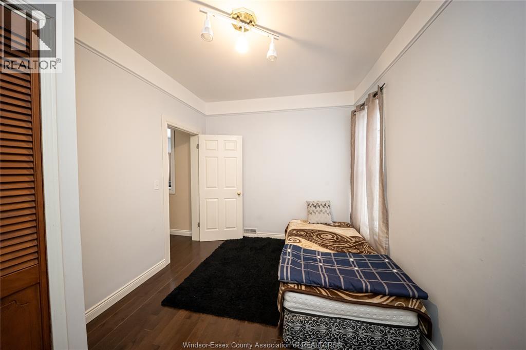 894 University Avenue, Windsor, Ontario  N9A 2Z9 - Photo 29 - 26015035